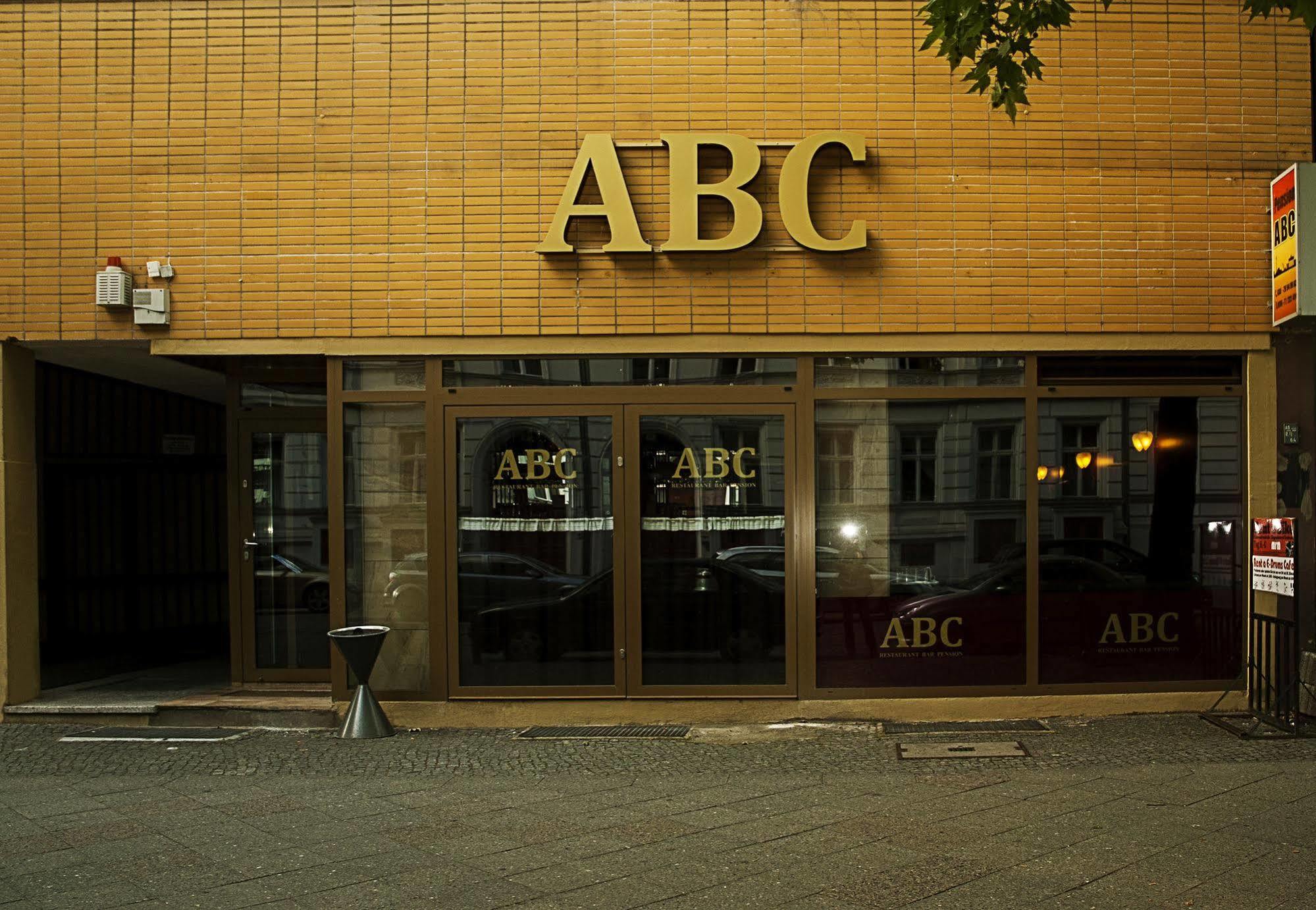 Pension Abc Берлин Экстерьер фото